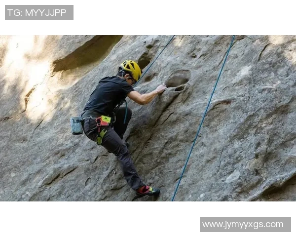 杨静谈攀岩之路：从初学者到顶尖选手的心路历程与成长故事